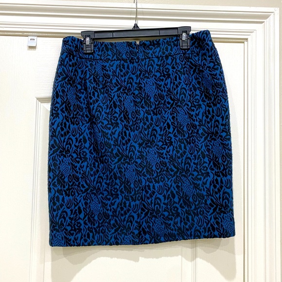 Ann Taylor factory Black & Royal blue brocade Fully lined Pencil skirt Size 14 - Picture 2 of 6
